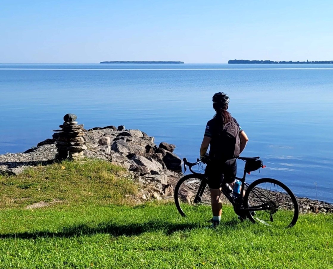 https://www.hoteluniversel.com/wp-content/uploads/2020/06/Equinox-Aventure-Saguenay-Velo.jpg
