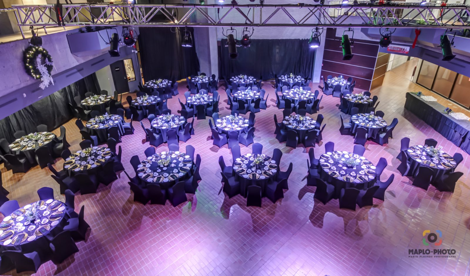 https://www.hoteluniversel.com/wp-content/uploads/2025/12/Hall-montage-Undercover-3-1600x940.jpg